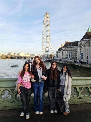 Girls London Eye